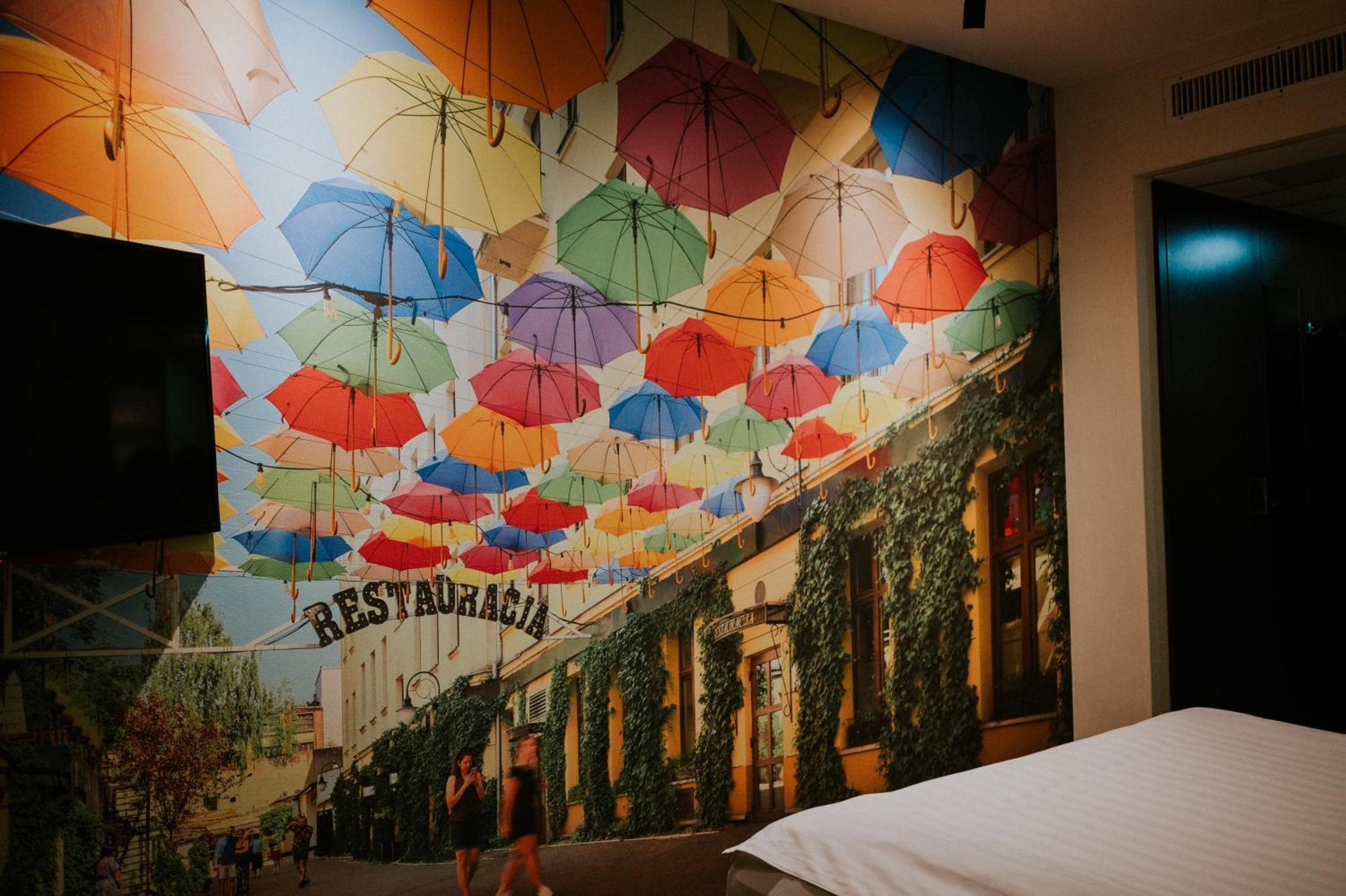 Iness Hotel วูดช์ ภายนอก รูปภาพ