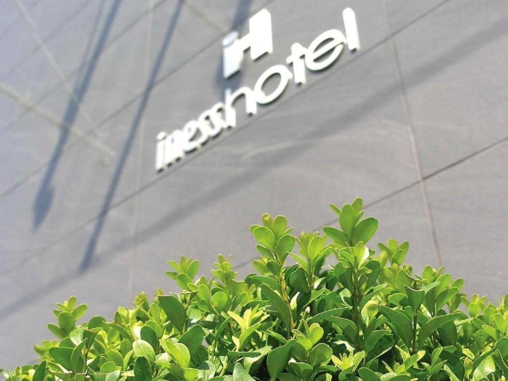 Iness Hotel วูดช์ ภายนอก รูปภาพ