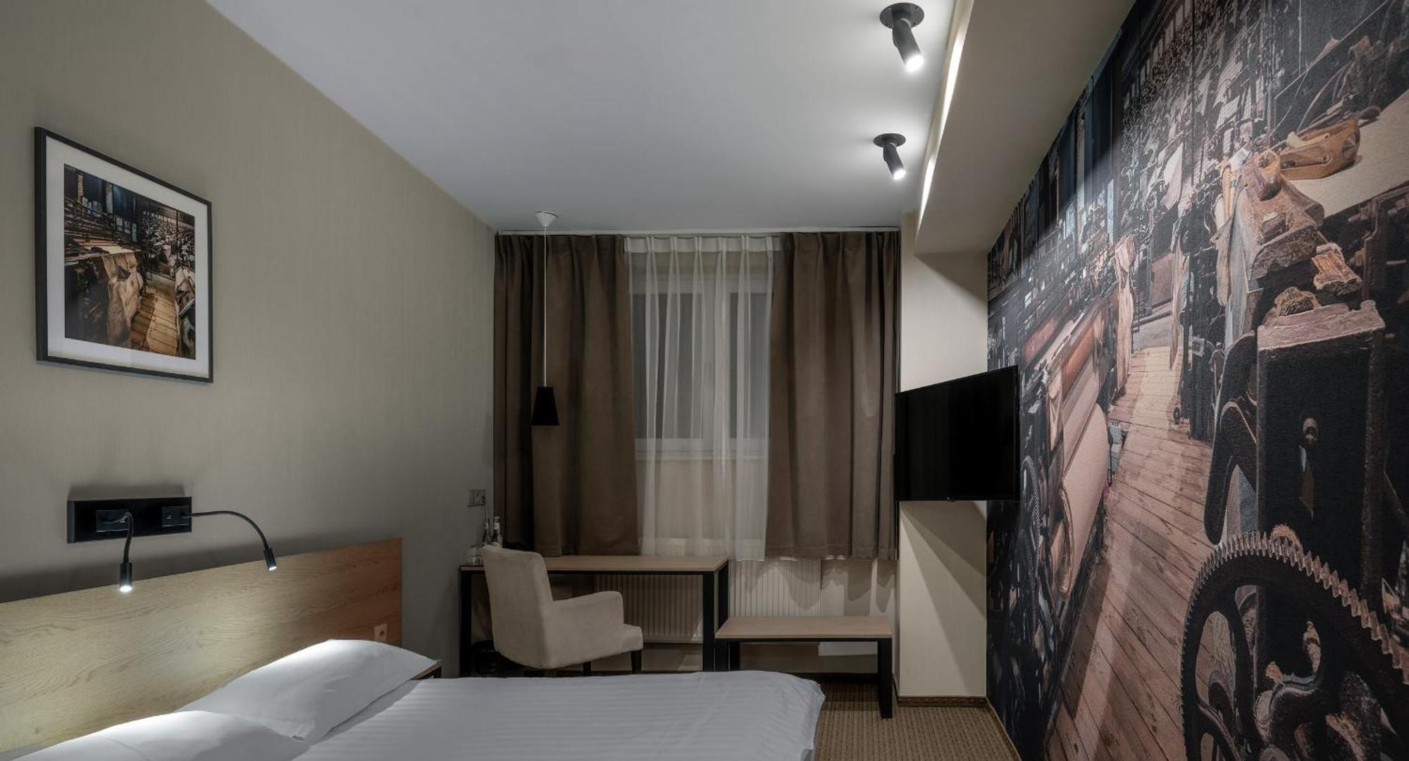 Iness Hotel วูดช์ ภายนอก รูปภาพ