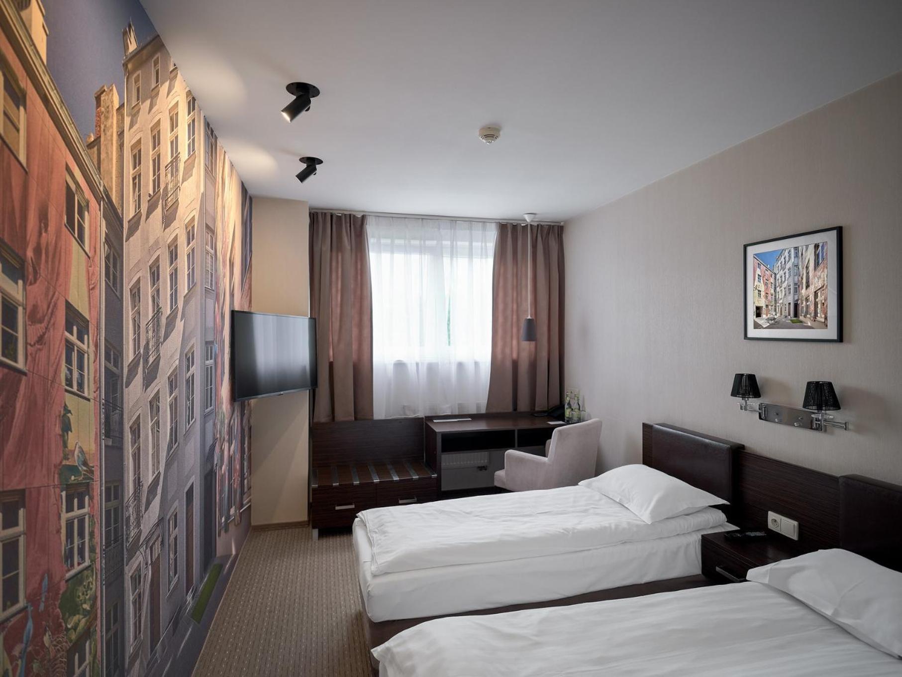 Iness Hotel วูดช์ ภายนอก รูปภาพ